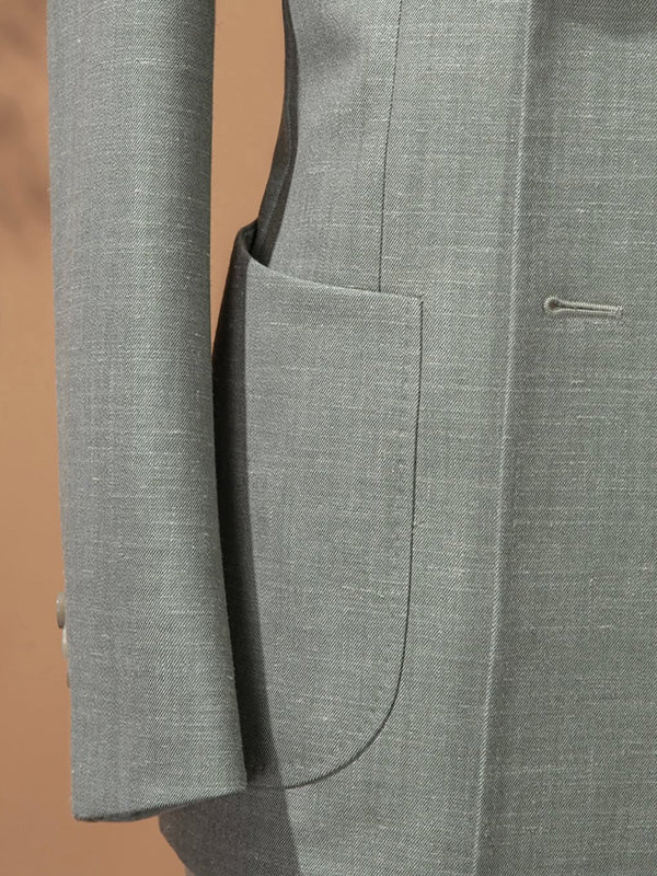 Grey 2-piece double-breasted Peak Lapel suit