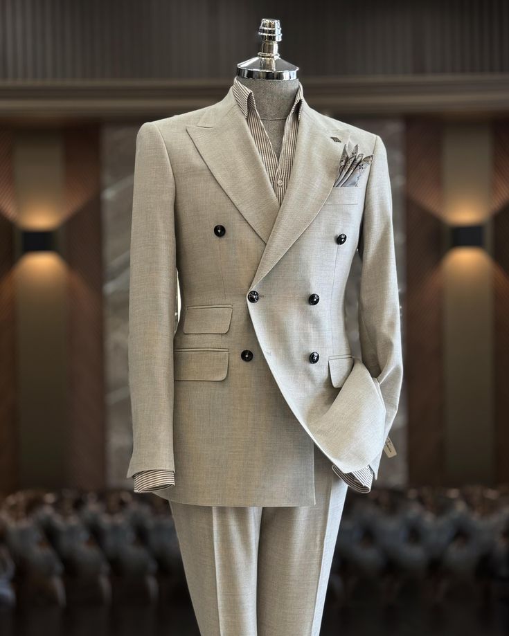 Double-breasted 2-piece Suit in Gray