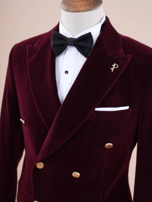 Burgundy Velvet Double-Breasted Tuxedo Suit – Peak Lapel Prom & Wedding Blazer