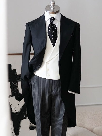Black Longline 3-Piece Tuxedo with Peak Lapel – One-Button Formal Tailcoat Suit