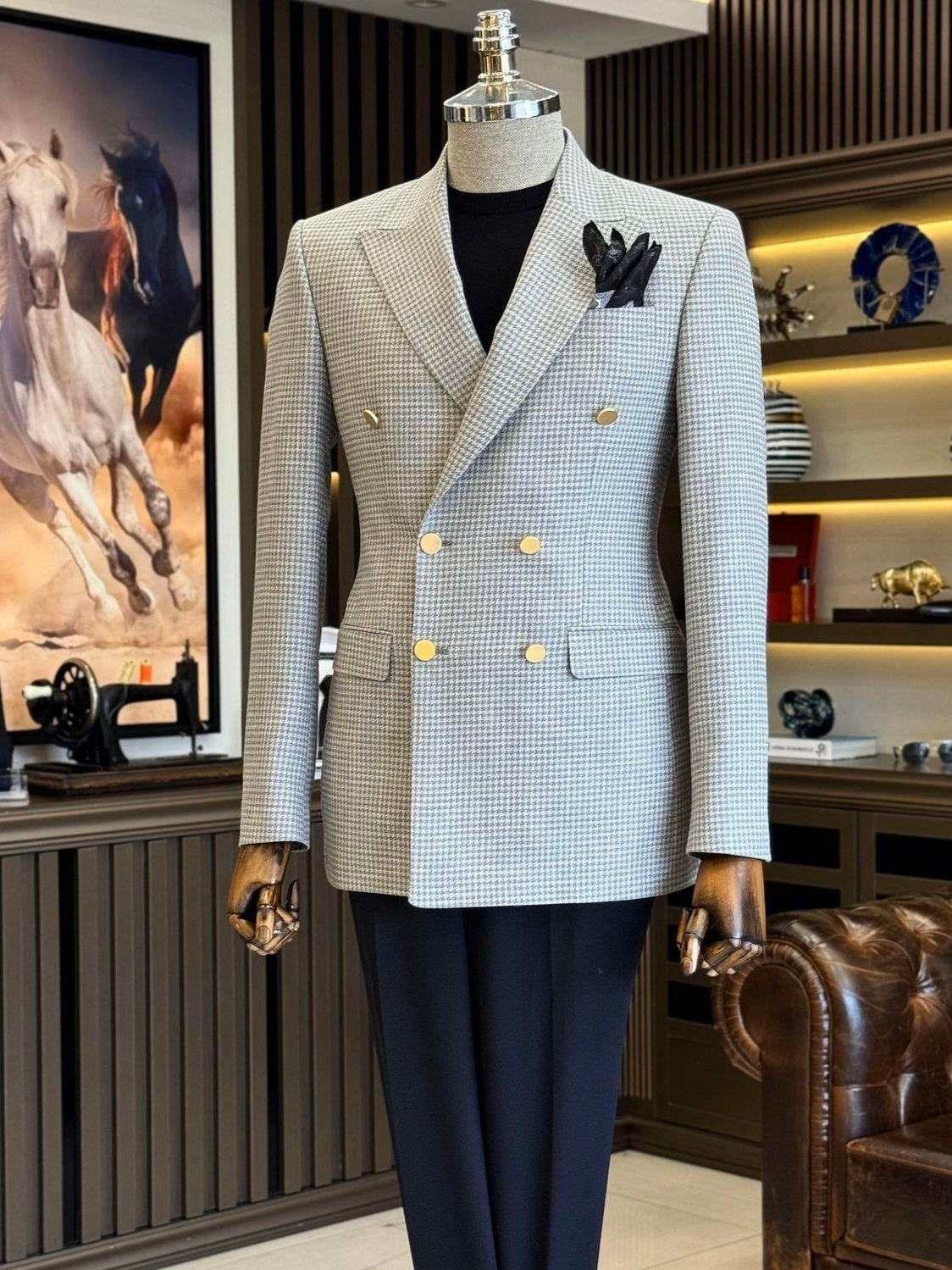 Men’s Beige Plaid Double Breasted Suit – Peak Lapel Wedding Formal Blazer