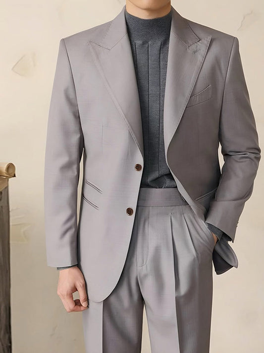 Grey 2 piece single-breasted Peak Lapel suit