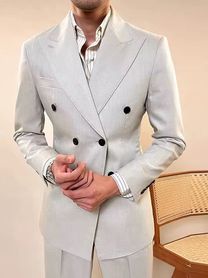 Beige 2-piece double-breasted Peak Lapel suit