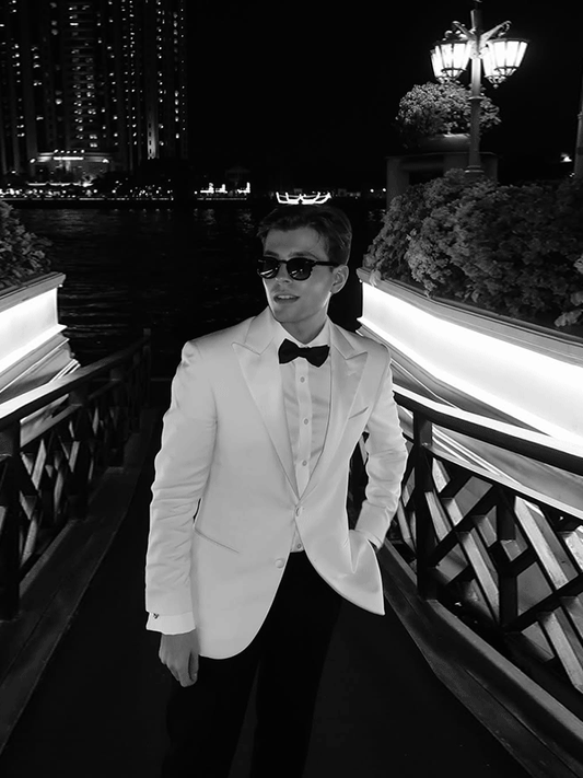 White 2 Piece 1 Button Peak Lapel Suit