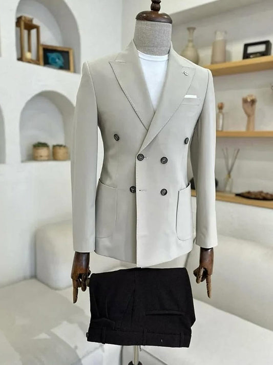 Beige 2-piece double-breasted Peak Lapel suit
