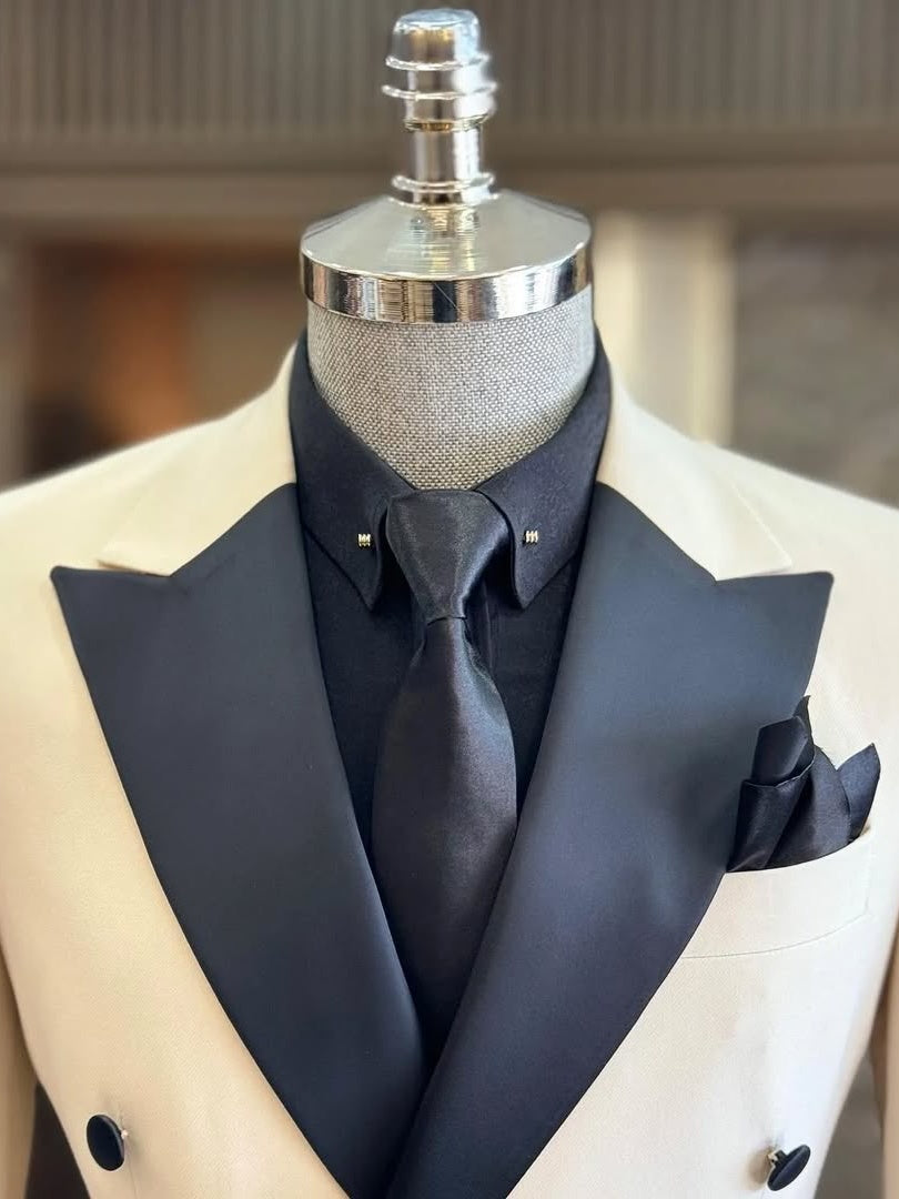 Beige 2-piece Double-breasted Peak Lapel suit