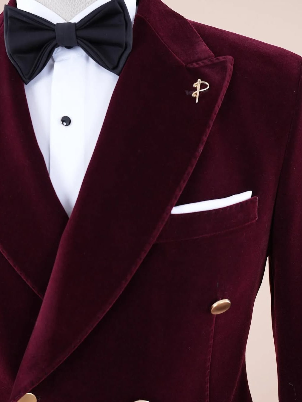 Burgundy Velvet Double-Breasted Tuxedo Suit – Peak Lapel Prom & Wedding Blazer