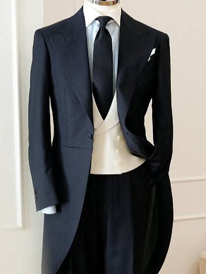 Black Longline 3-Piece Tuxedo with Peak Lapel – One-Button Formal Tailcoat Suit