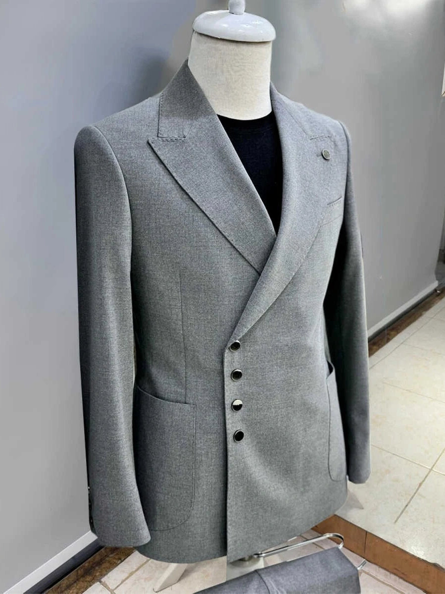 Grey Single Breasted Peak Lapel Suit for Men