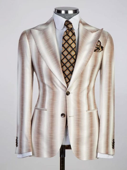 Beige Striped Prom Suit for Men – Elegant 3-Piece Look