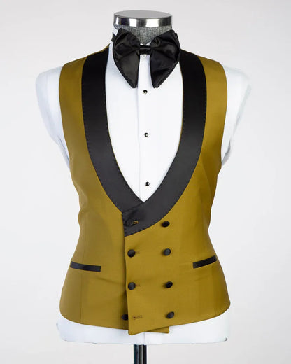 Peak Lapel 3-piece Suit