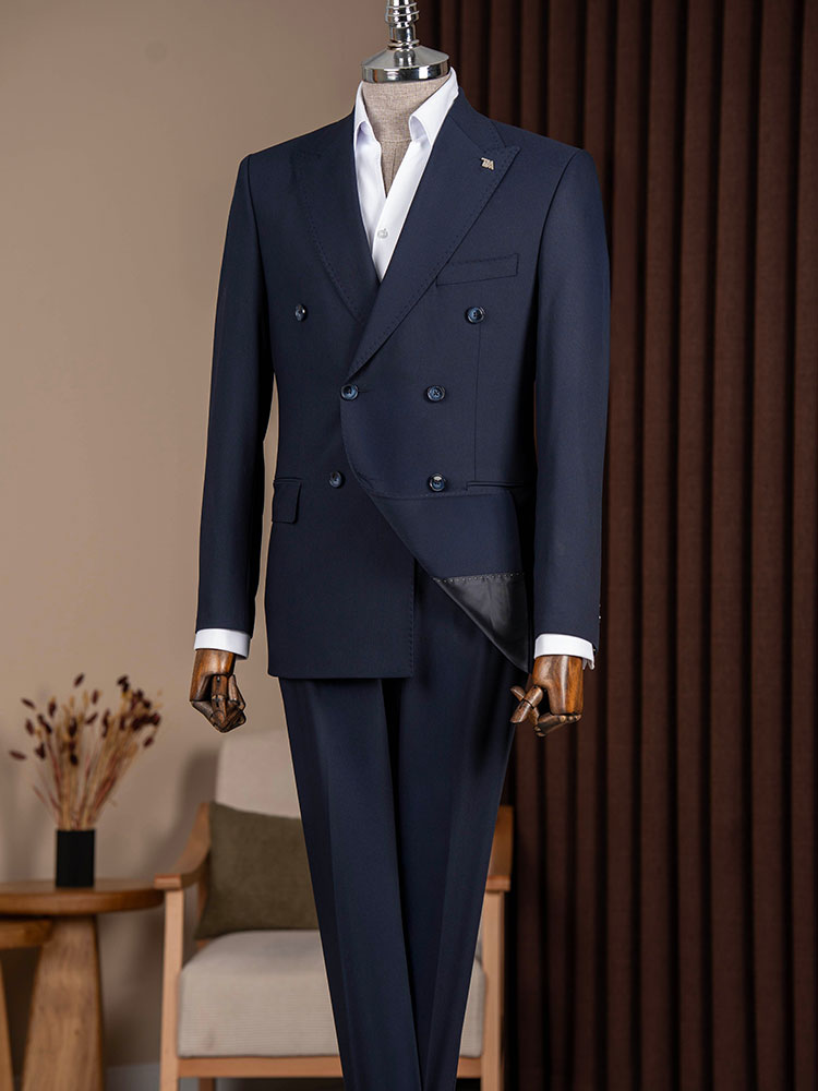 Classic Double-breasted Peak Lapel 2-piece Suit